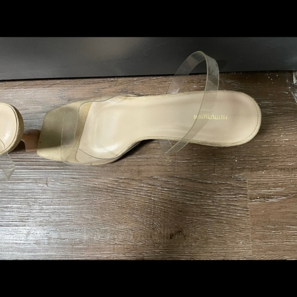 Pretty little thing pump - Picture 6 of 10